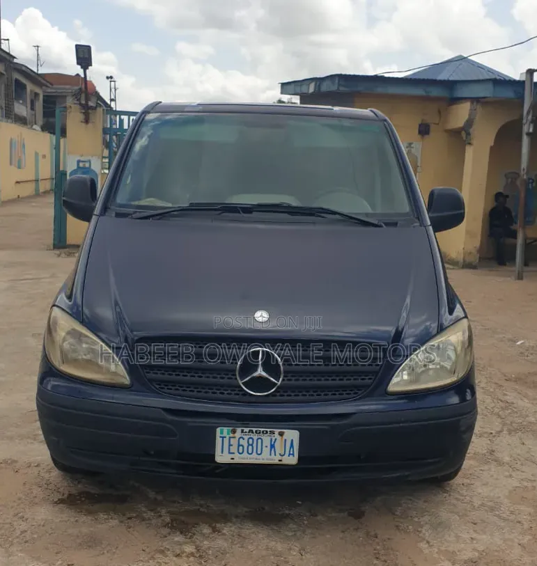 Mercedes-Benz Vito 2009 Blue