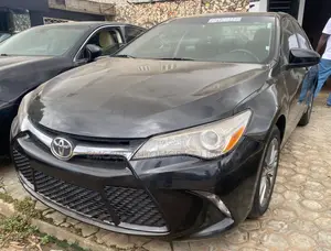 Toyota Camry SE 4dr Sedan (2.5L 4cyl 6A) 2017 Black