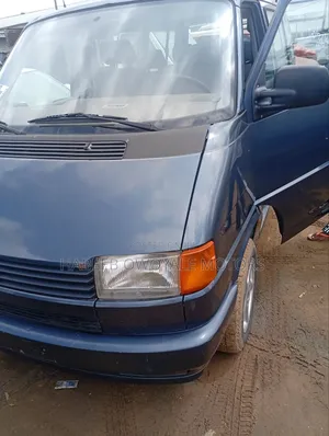 Volkswagen Transporter 2000 Blue