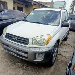 Toyota RAV4 2005 White