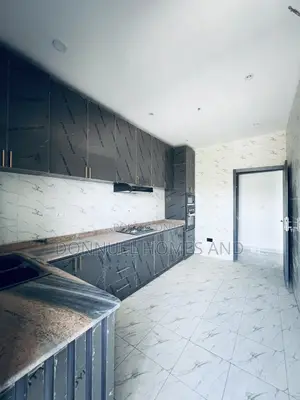 2bdrm Apartment in Lekki Expressway for rent