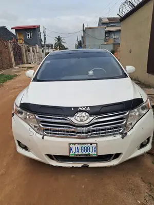 Toyota Venza 2010 White