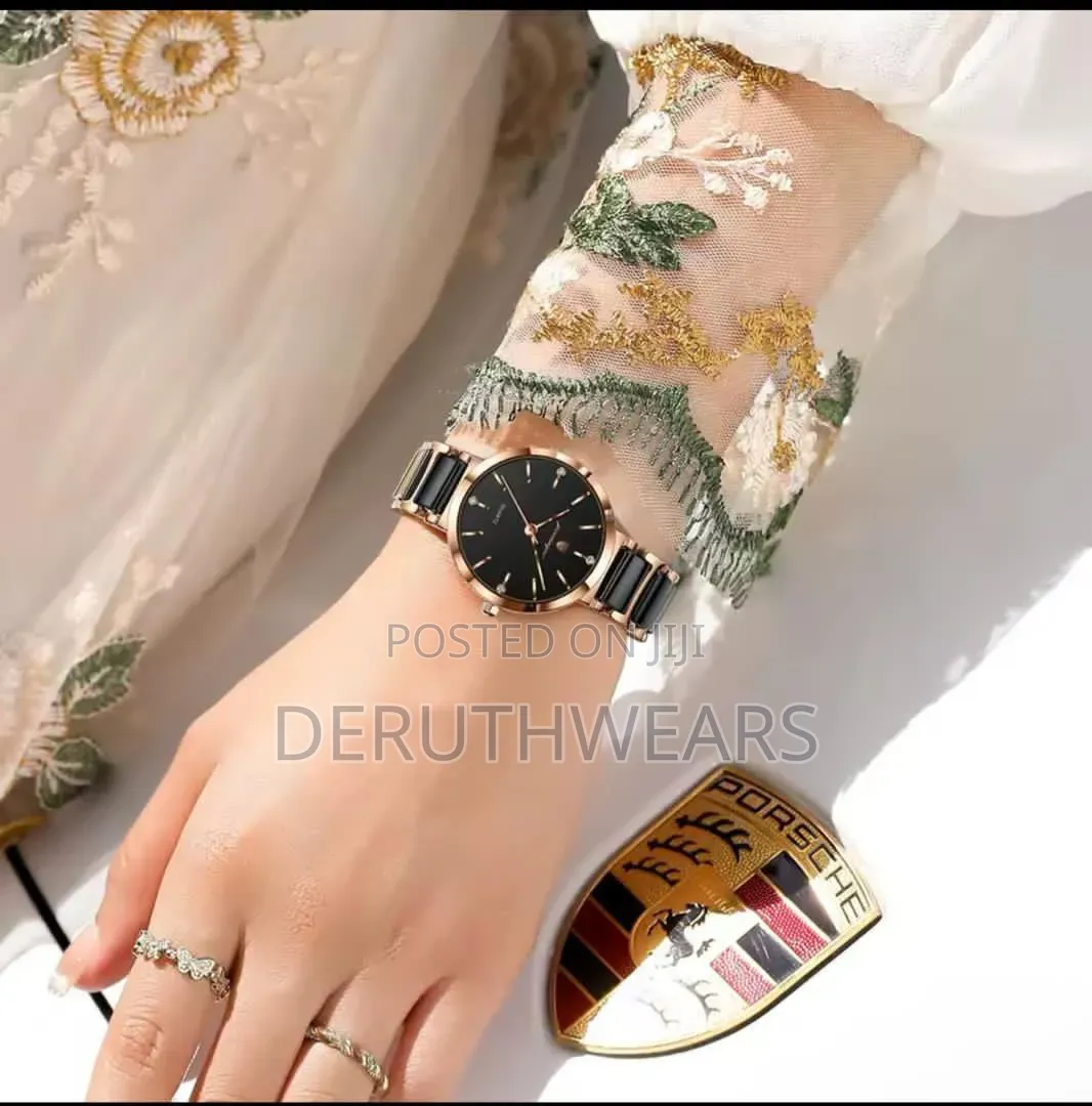 Poedagar Watch