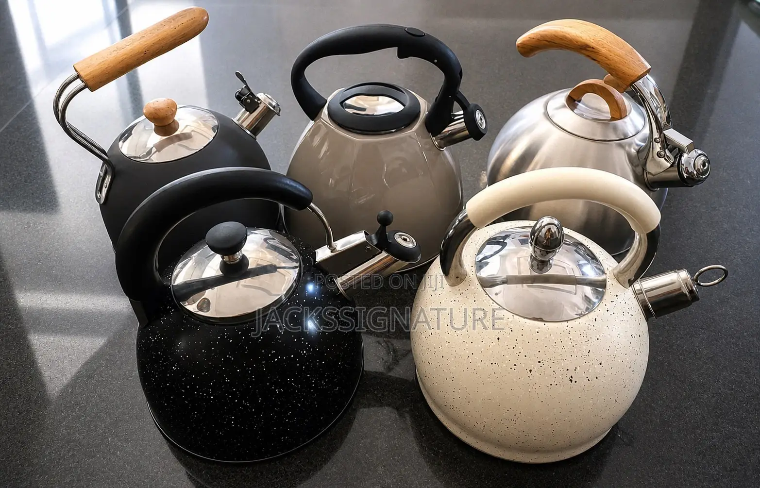 Whistling Kettle (Wood-Handle Design)