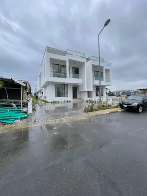 5bdrm Duplex in Ikate for sale