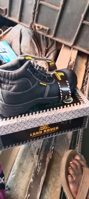 Land Rover Safety Boot