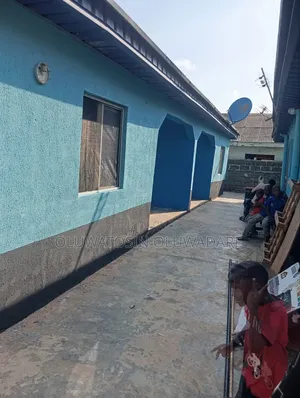 2bdrm Block of Flats in Ajayi Estate, Ijede / Ikorodu for sale