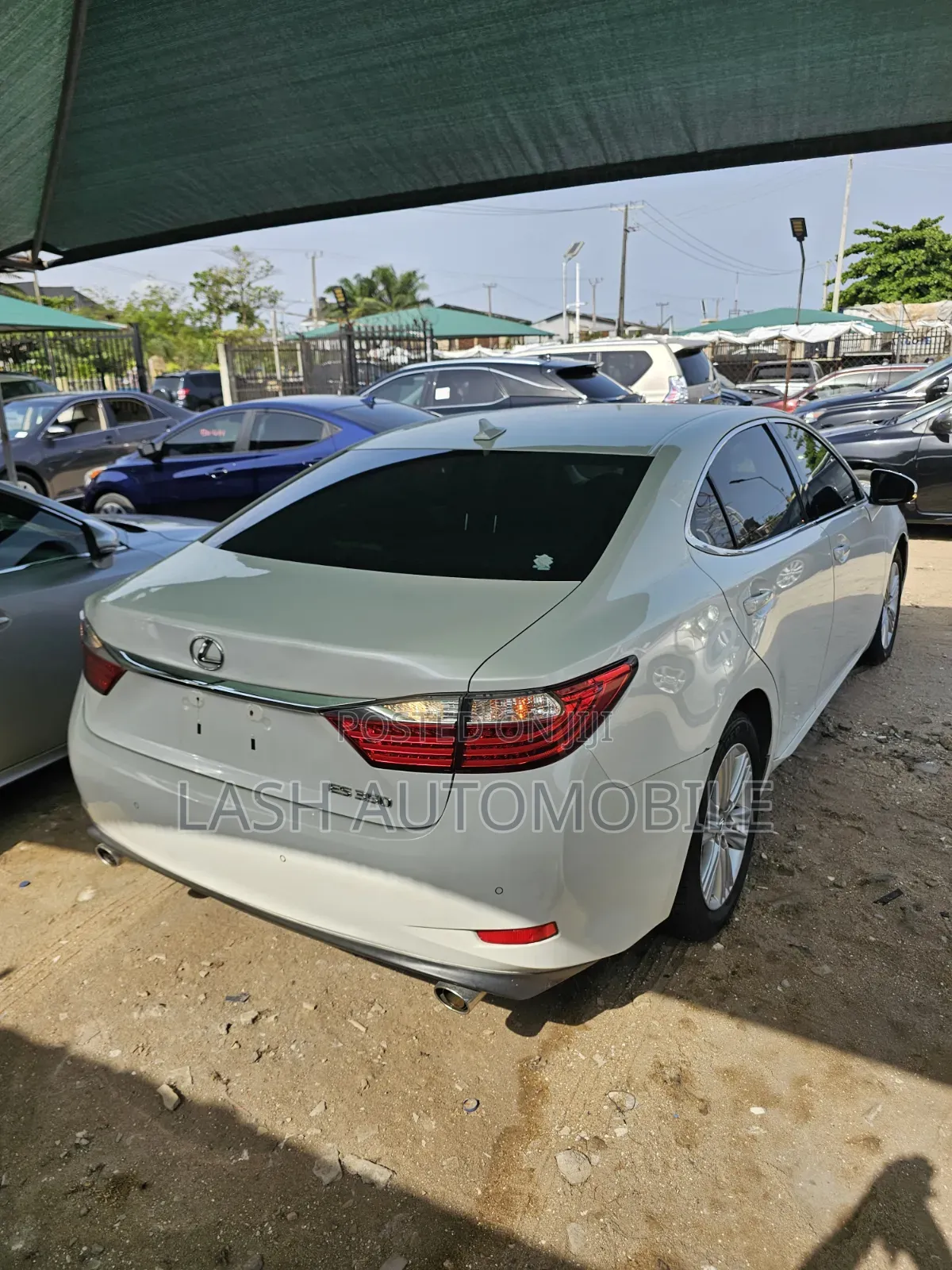 Lexus ES 2015 White