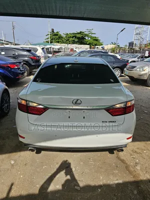 Lexus ES 2015 White
