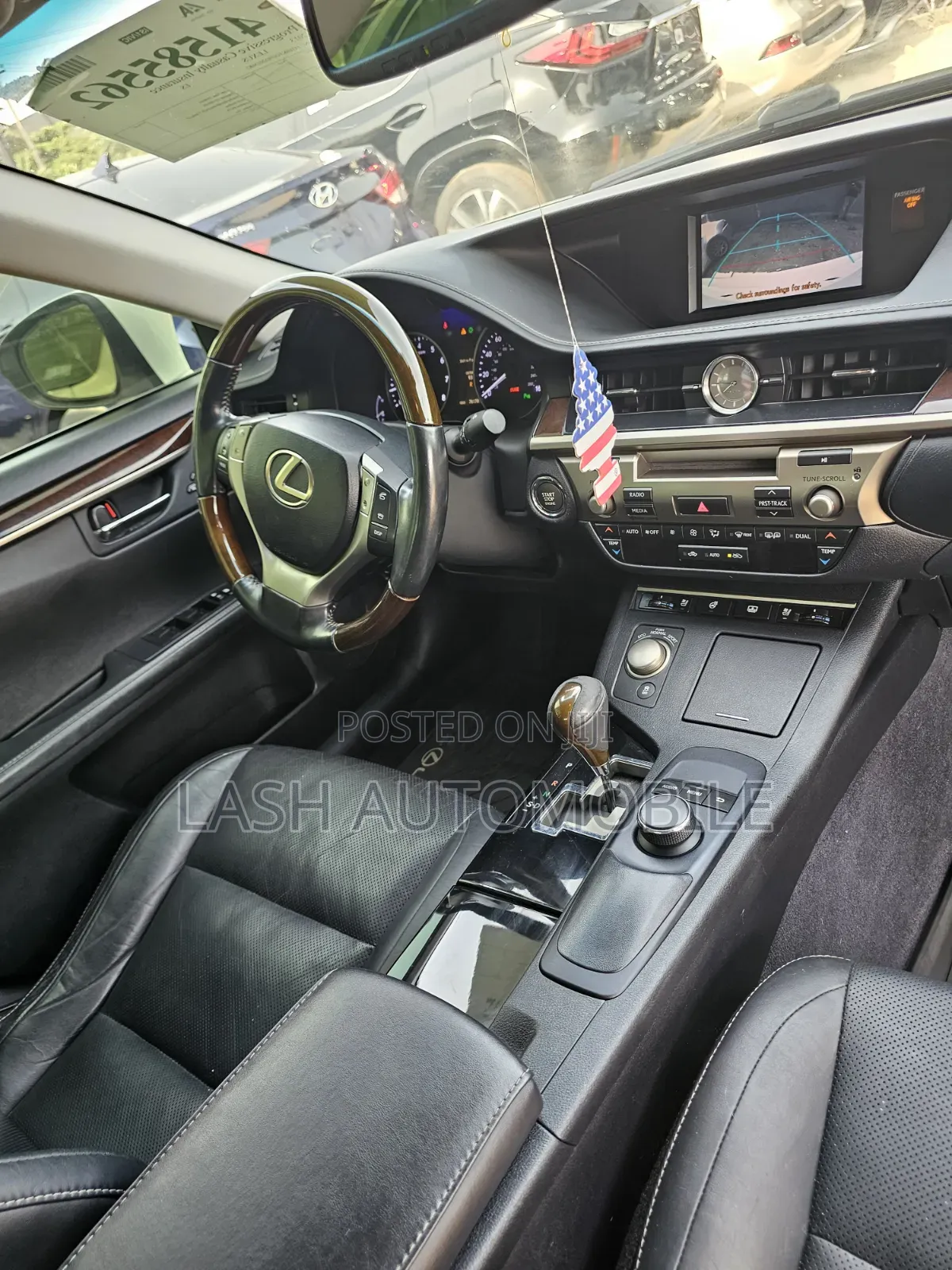 Lexus ES 2015 White