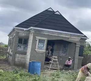 Furnished 5bdrm House in Olatunde Engineer, Ojoo for sale