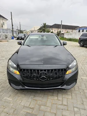Mercedes-Benz C300 2015 Black