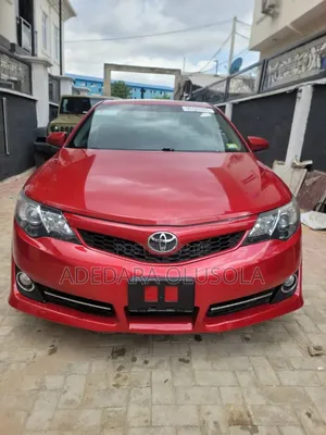 Toyota Camry 2012 Red
