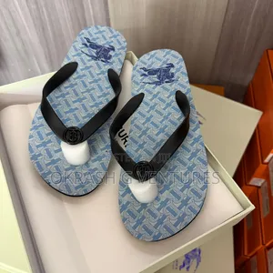 Burberry Slippers for Unisex