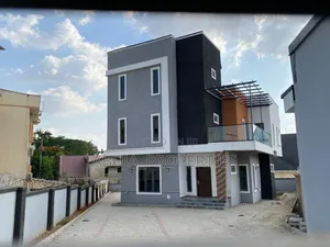5bdrm Duplex in Wuse 2 for rent