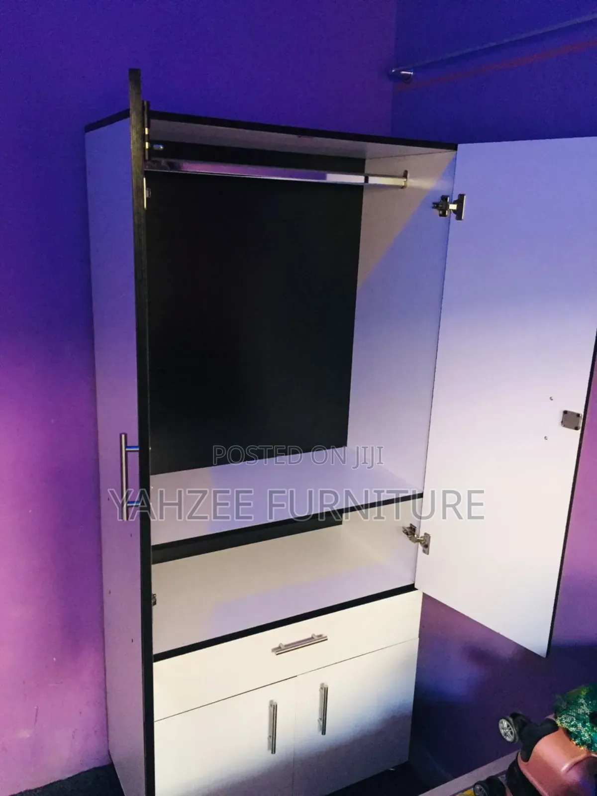Wardrobe Closet