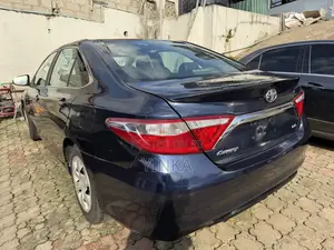 Toyota Camry LE 4dr Sedan (2.5L 4cyl 6A) 2015 Blue