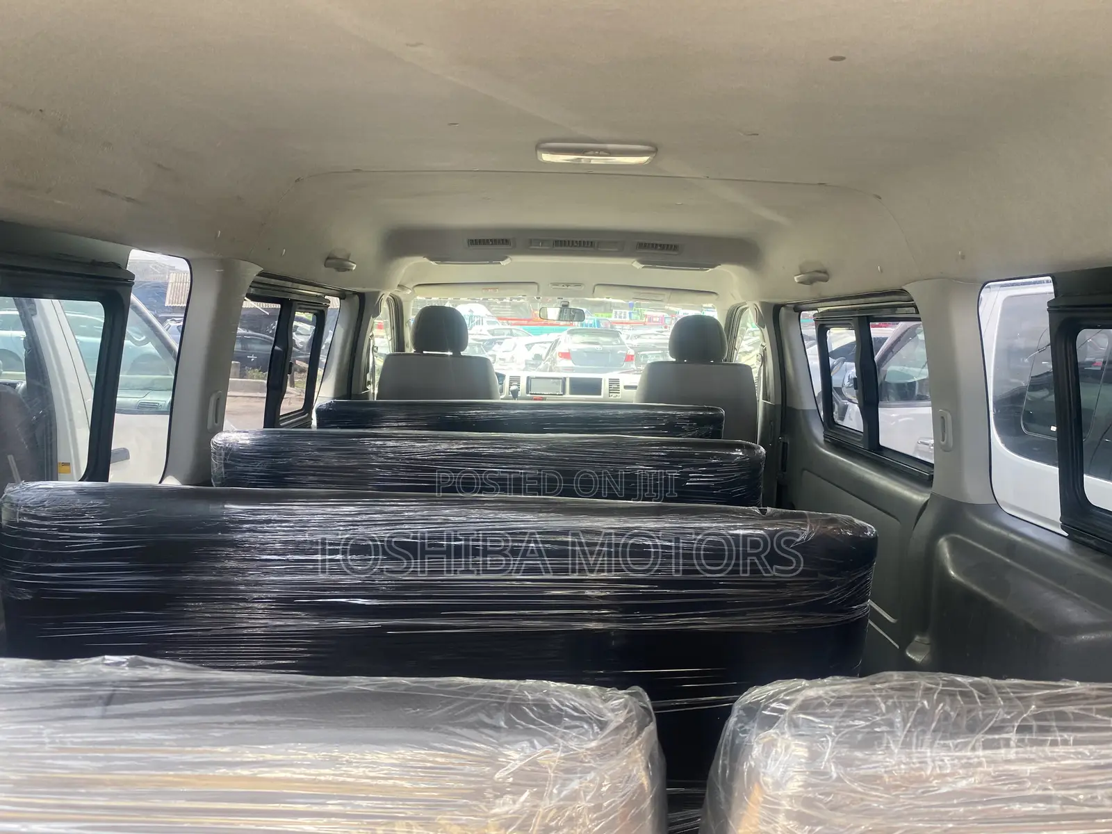 Toyota HiAce 2015 White