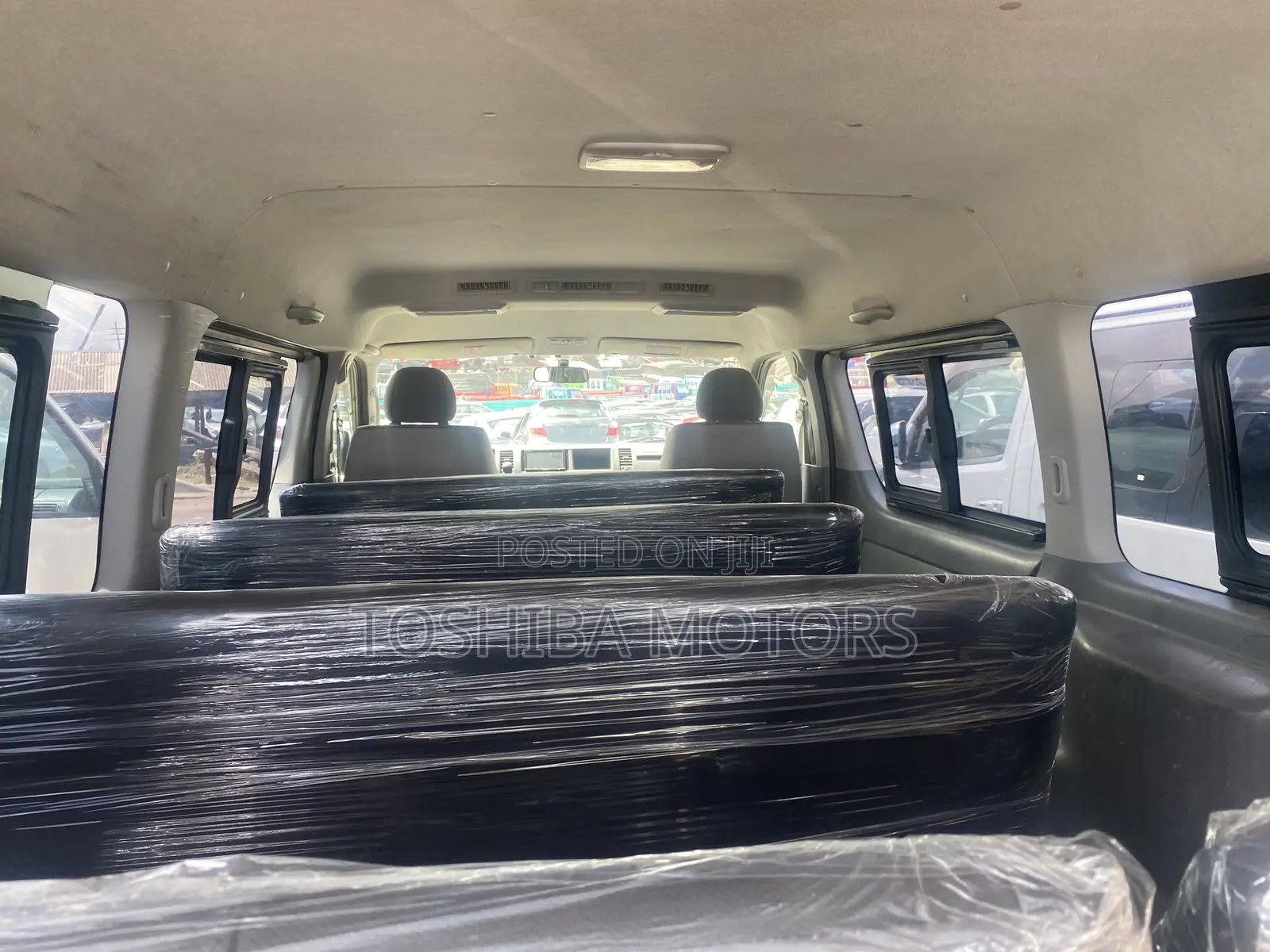 Toyota HiAce 2015 White