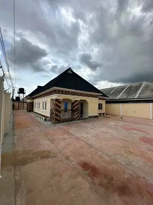 2bdrm Block of Flats in Rumunduru, Port-Harcourt for sale