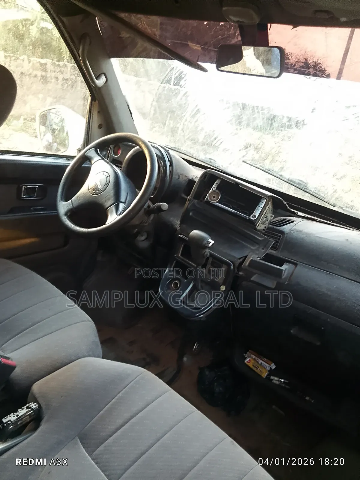 Daihatsu Hijet 2010 White