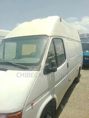 Ford Transit 2000 White