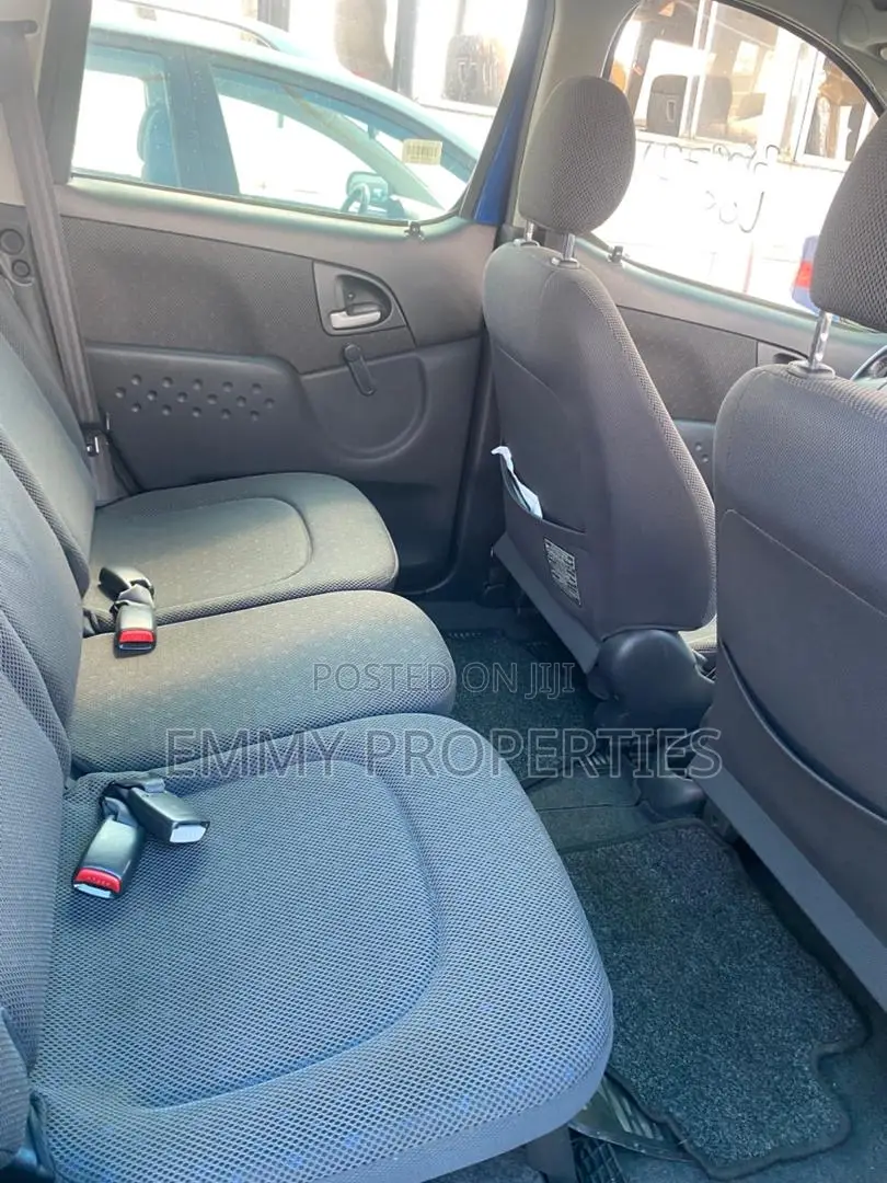 Toyota Yaris 2004 Blue