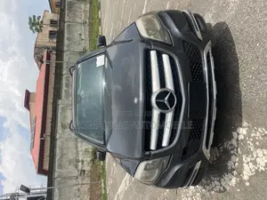 Mercedes-Benz GLK-Class 350 4MATIC 2014 Gray