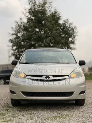 Toyota Sienna CE FWD 2007 Silver