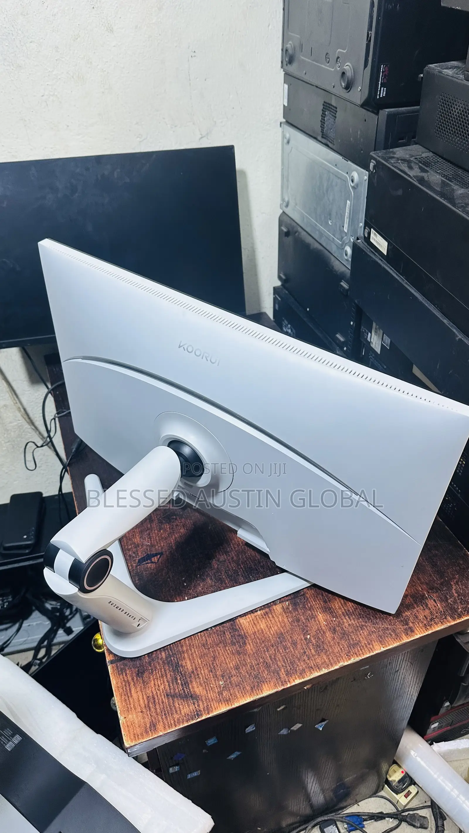 27 Inches Frameless Gaming Monitor