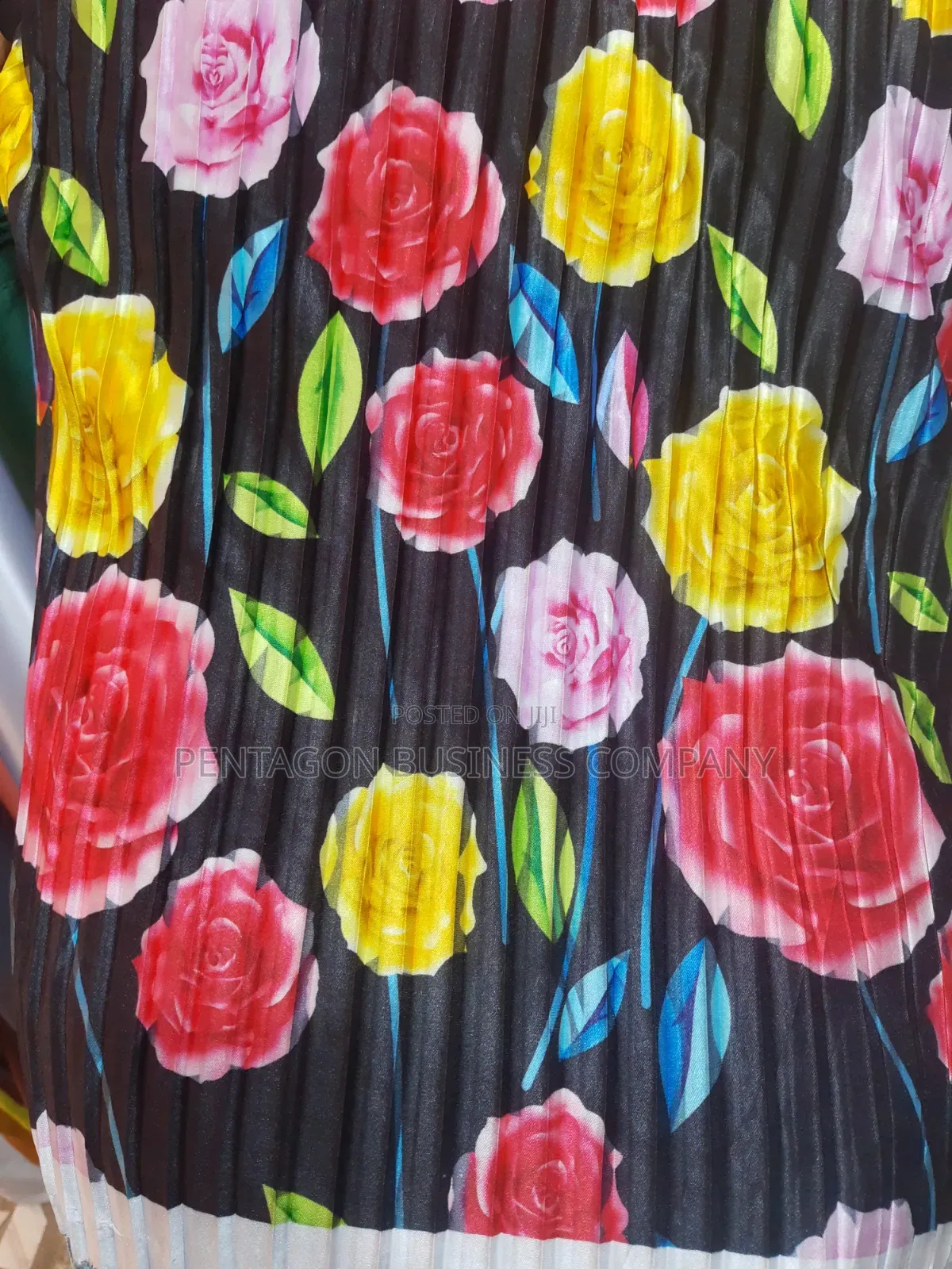 Pleated Sunray With Design