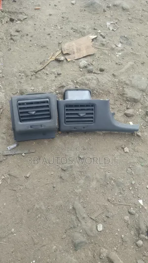 Side Vent for Toyota Sienna 05