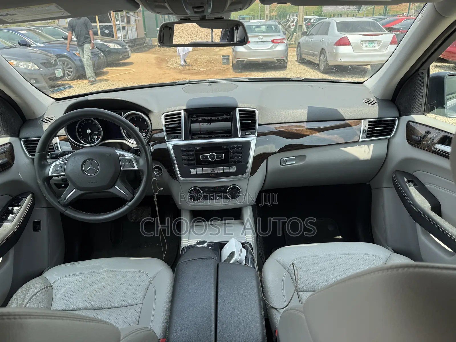 Mercedes-Benz M Class ML350 4MATIC 4dr SUV AWD (3.5L 6cyl 7A) 2014 Gray