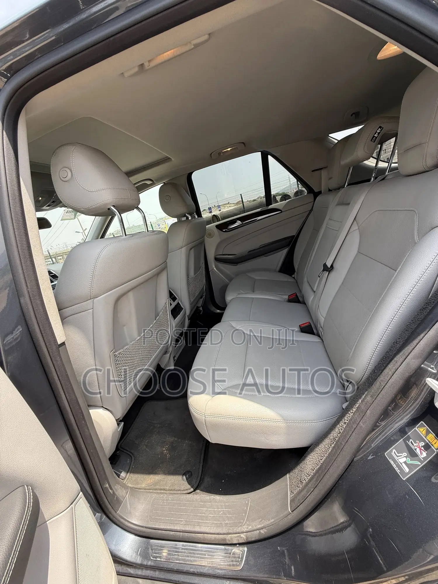 Mercedes-Benz M Class ML350 4MATIC 4dr SUV AWD (3.5L 6cyl 7A) 2014 Gray