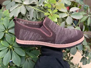 Nice Quality Latest Design Easy Wear Sneakers