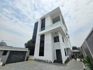 5bdrm Duplex in Banana Island for sale