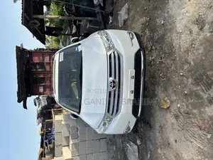 Toyota Highlander Limited 2012 White