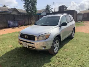 Toyota RAV4 2.0 VVT-i 2008 Silver