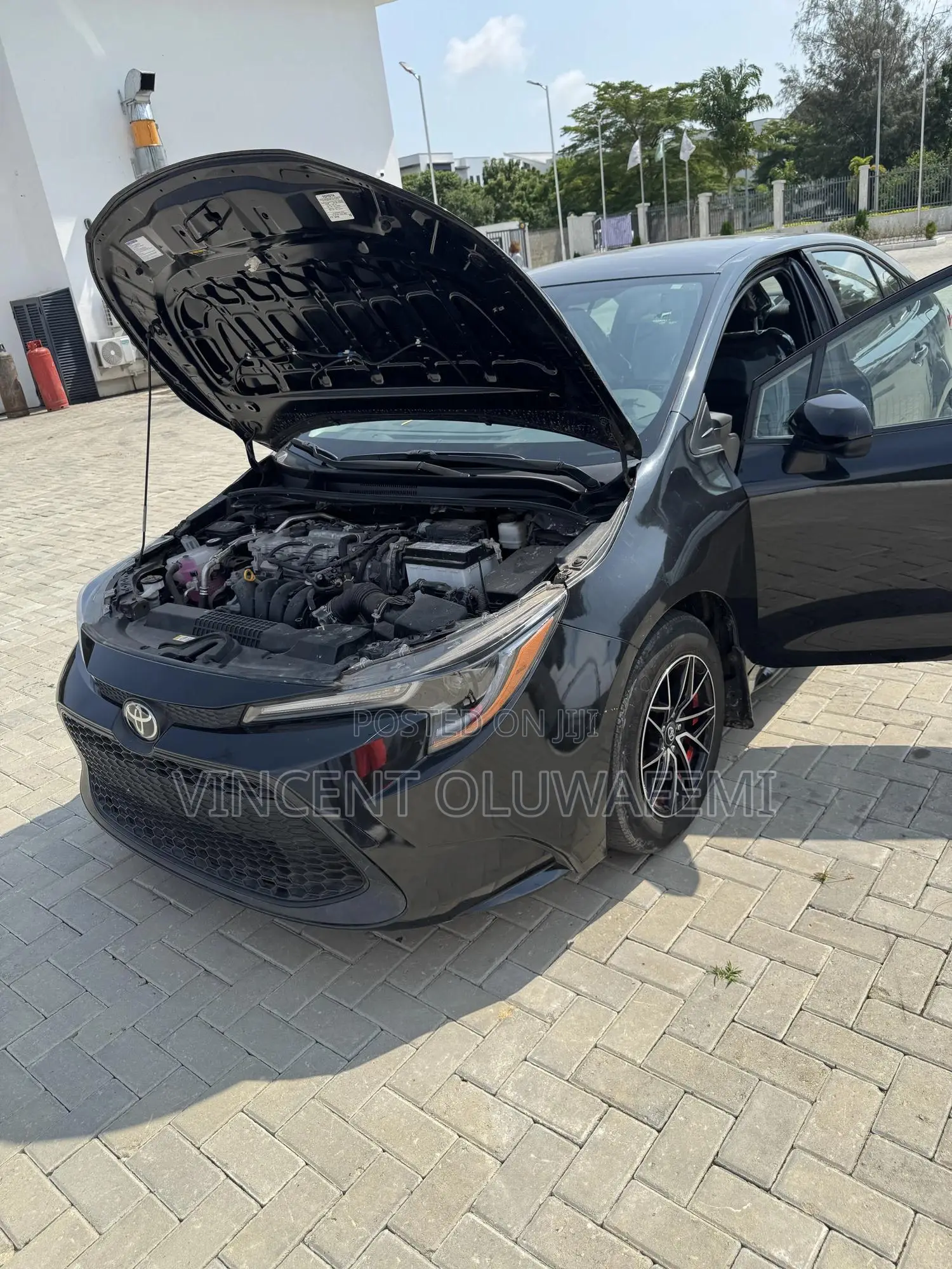 Toyota Corolla LE 2022 Black