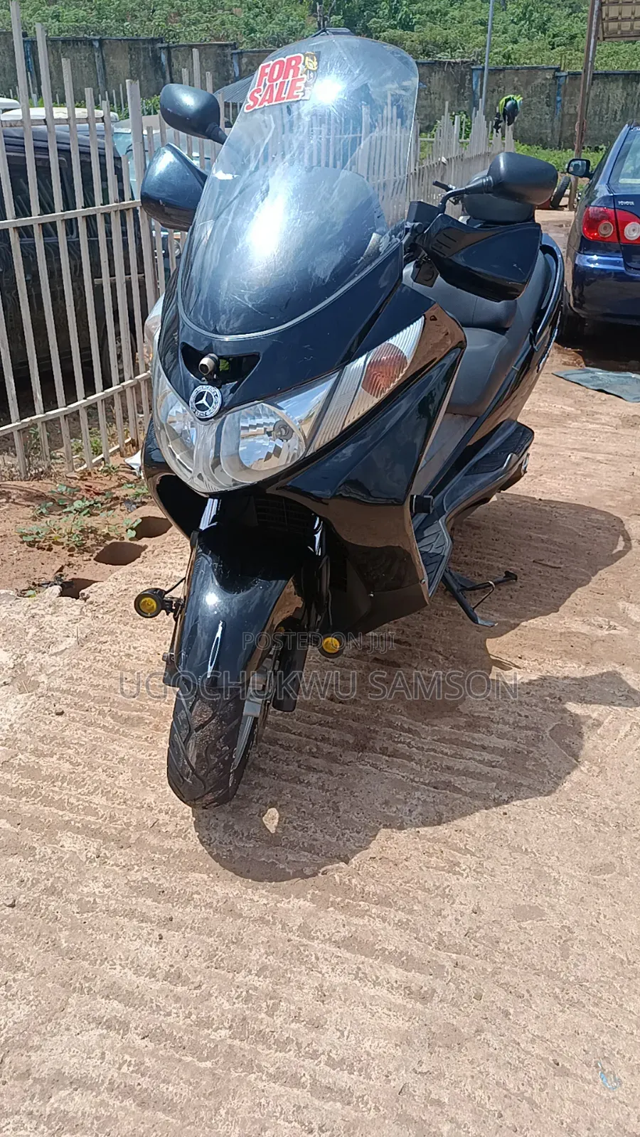Suzuki Burgman 2014 White