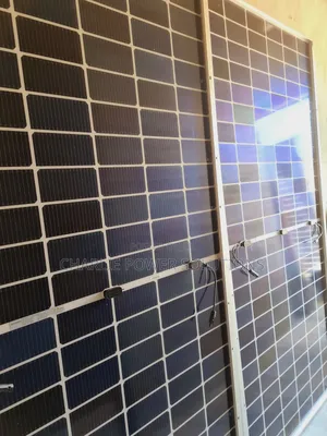 630watts Jinko Bifacial Half-Cut Solar Panel