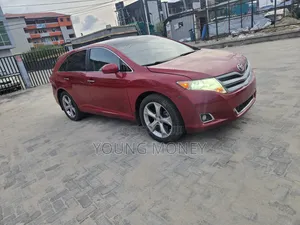 Toyota Venza V6 AWD 2012 Red