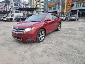 Toyota Venza V6 AWD 2012 Red