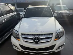 Mercedes-Benz GLK-Class Base GLK 350 4dr 4x2 (3.5L 6cyl 7A) 2015 White