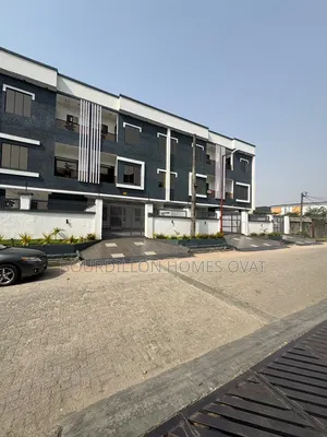 4bdrm Duplex in Lekki Phase 1 for sale