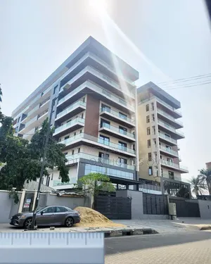 4bdrm Apartment in Ikoyi Lagos State for rent