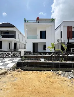 5bdrm Duplex in Ikota Lagos State for sale