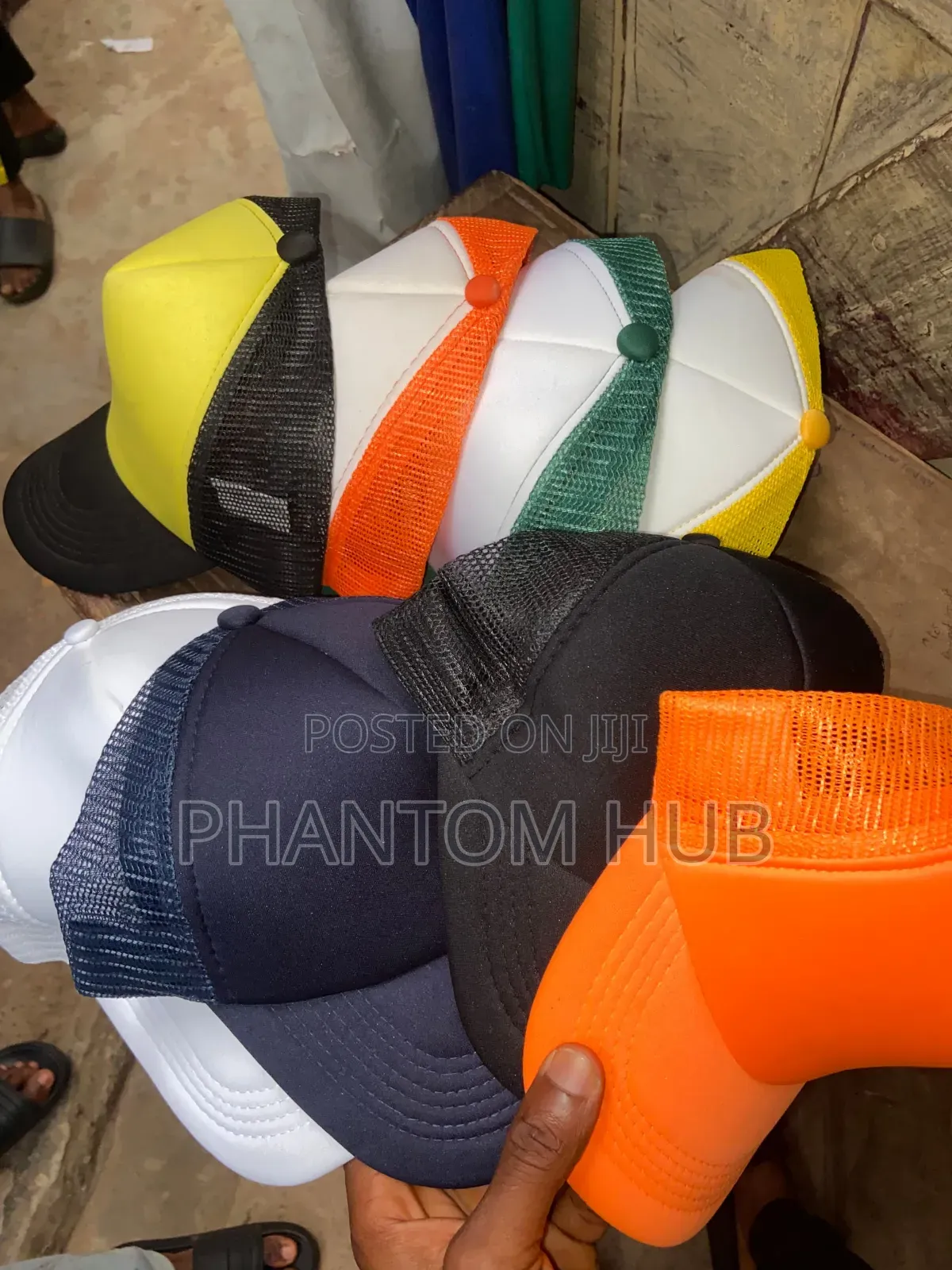 Plain Round Neck and Caps