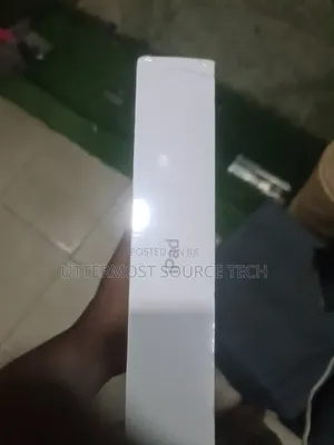 New Apple iPad 9.7 64 GB Black