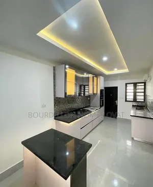3bdrm Apartment in Oniru Victoria for rent
